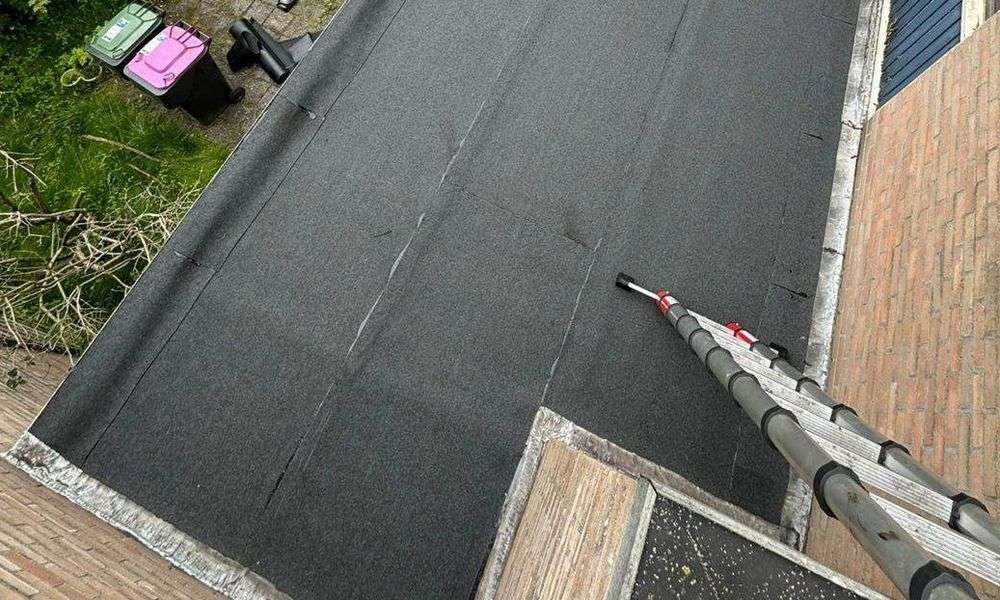Plat dak geplaatst door dakdekker in Wormerveer Plat dak geplaatst door dakdekker in Wormerveer